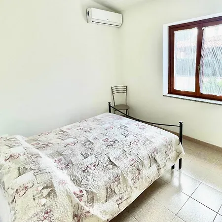 Iss Travel, La Mendula Home, 2 Bedrooms-apartments With Private Outdoor Area * 圣特奥多罗